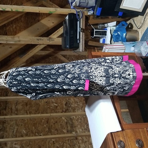 Eliza J Dress. Size 4. - Picture 3 of 9